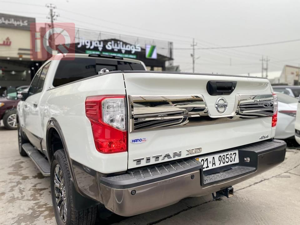 نیسان تایتان